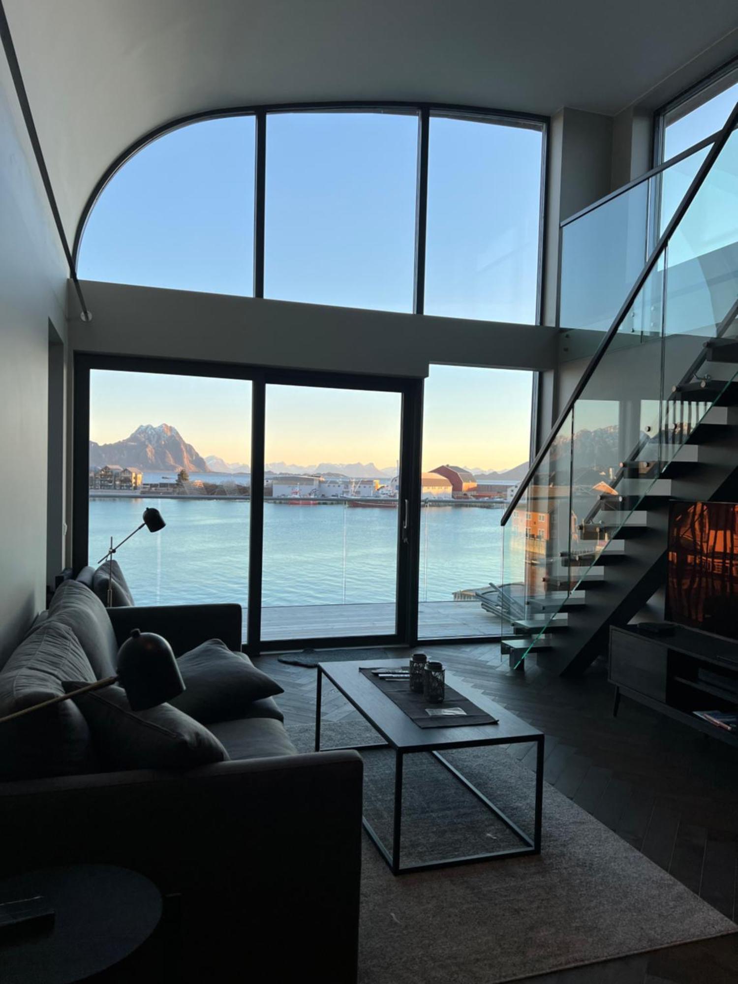Lofoten Suiteapartments Svolvær Extérieur photo